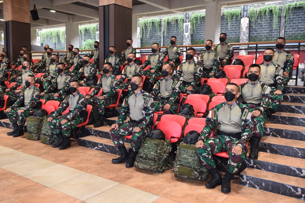 KASAD Berangkatkan 100 Prajurit TNI AD Untuk Ikuti Latma Garuda Airborne di Amerika Serikat