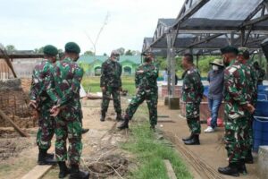 Pangdivif 3 Kostrad Kunjungi Yonif Raider 755 Kostrad