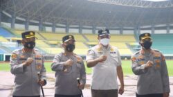 Kapolri dan Menkes RI Pantau Vaksinasi di Stadion Patriot Candrabhaga